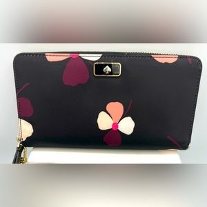 🌺Kate Spade Classic Lyla Wallet🌸🌺